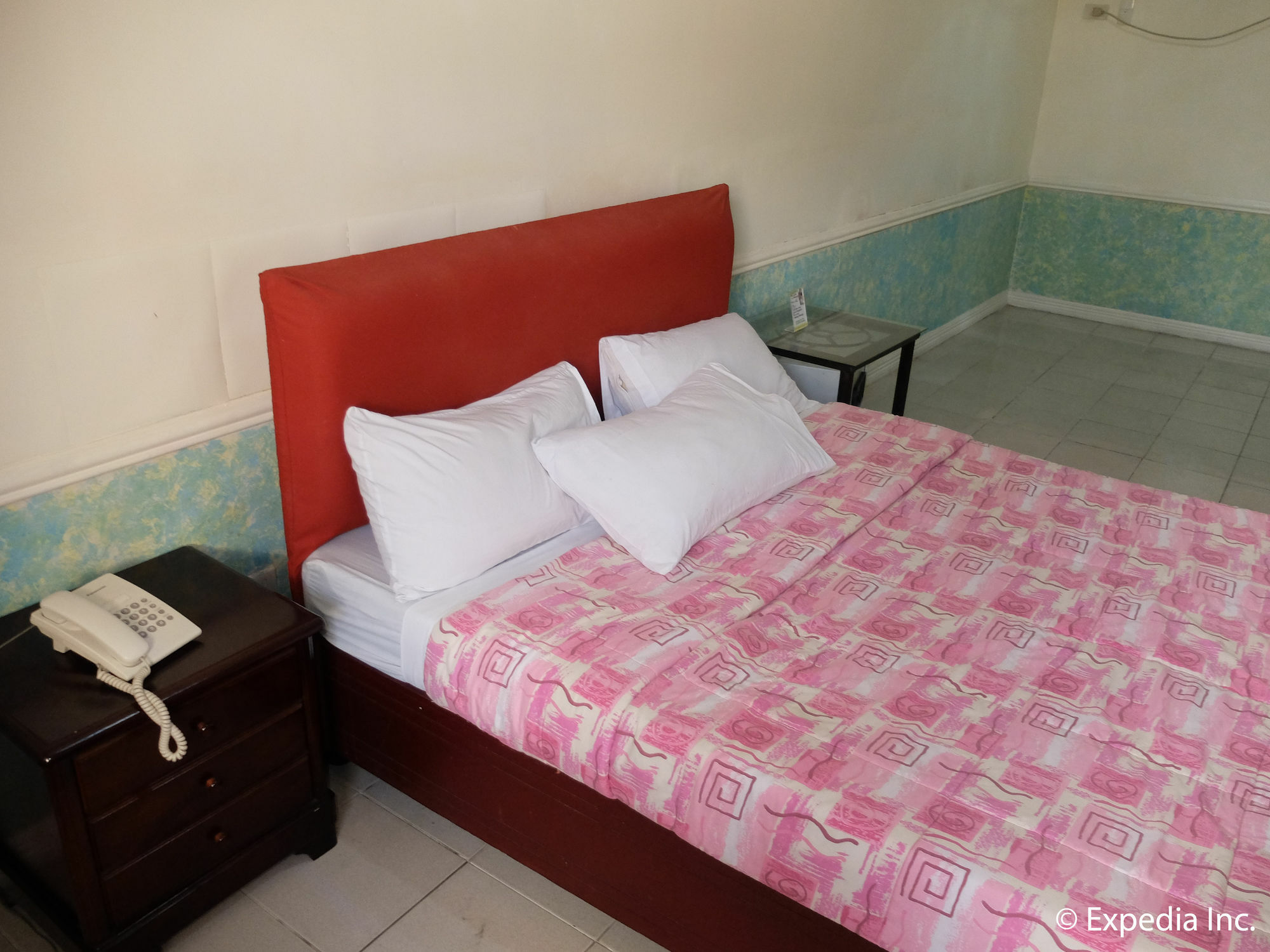 Donald Paul Apartelle Angeles Exterior photo