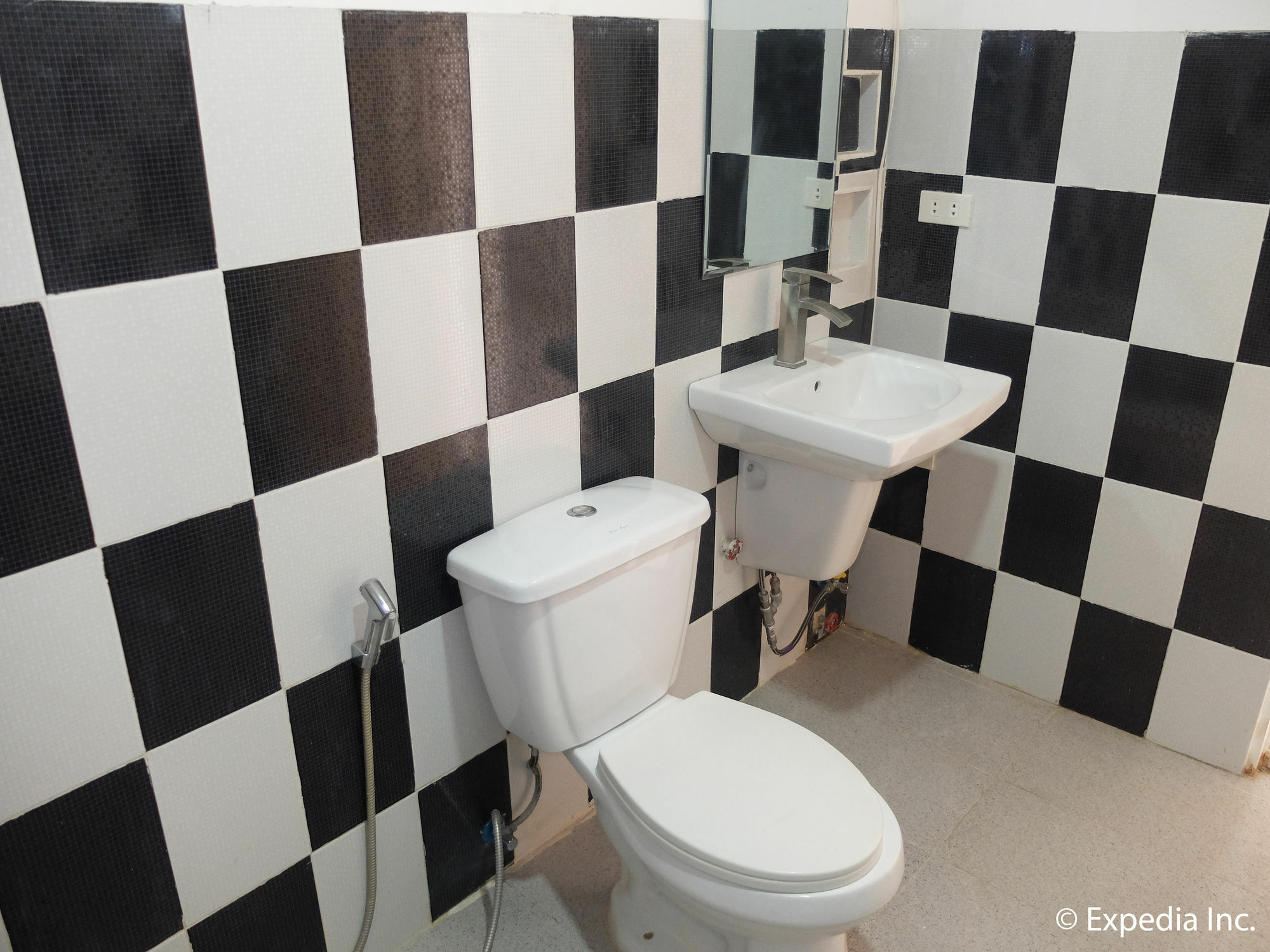 Donald Paul Apartelle Angeles Exterior photo